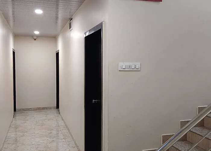 Samraj Lodge